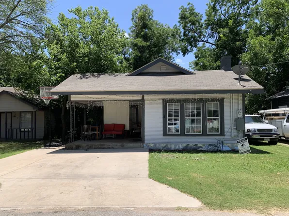 114 Claude Ave, Cleburne, TX 76031