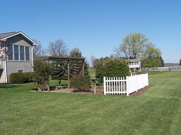 5th image of 714 County Road 1775