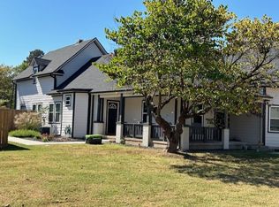 409 W Maple Ave #B, Springdale, AR 72764