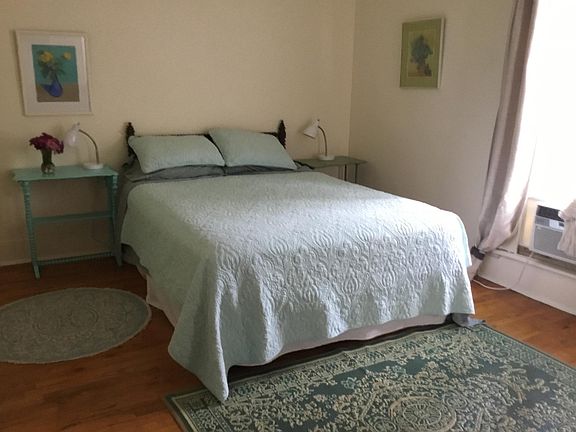 Comfortable queen sized bed