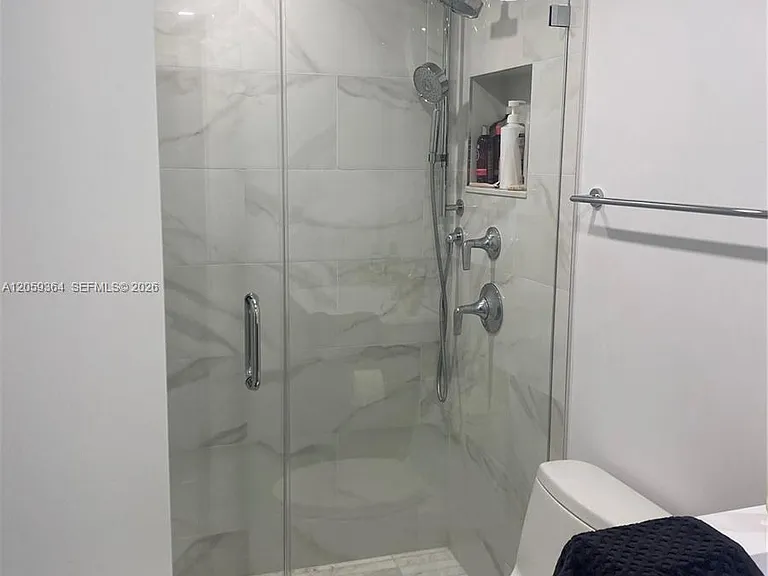 613 NE 26th Ave #613 — Photo 13