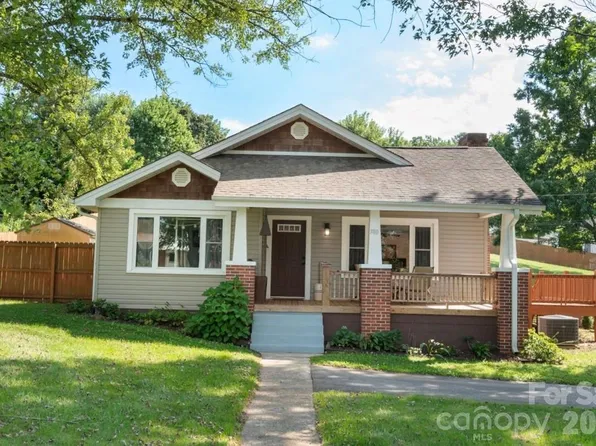780 Jupiter Rd, Weaverville, NC 28787
