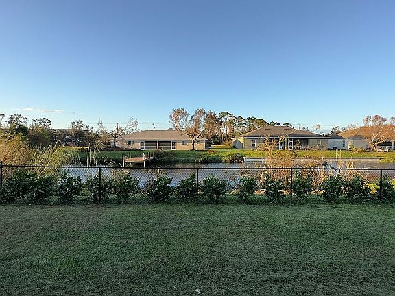 BackYard|Clusia hedges|Fence