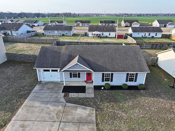 2nd image of 949 Hugh Hunter Rd