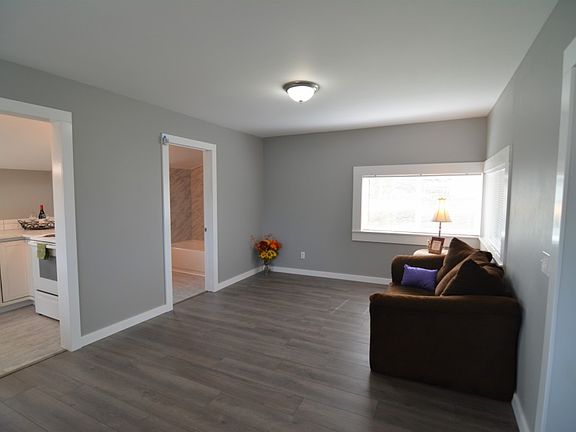 4th image of 1712 11th St