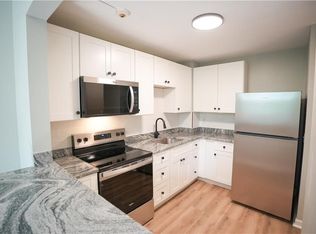 366 Main St APT 101, Warren, RI 02885