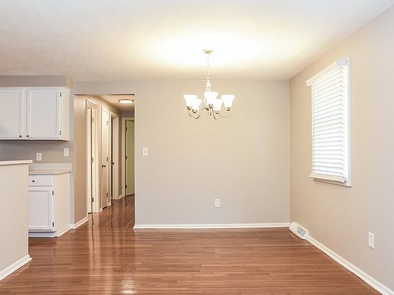 4th image of 1204 Daylight Dr