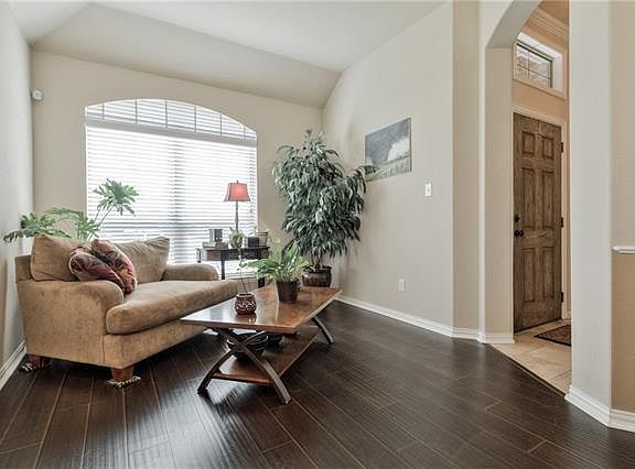 4th image of 3011 Baybreeze Dr
