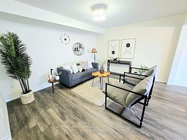 17 Bluegill Cres — Photo 8