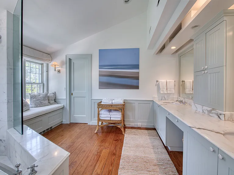 46 Westminster Rd — Photo 11