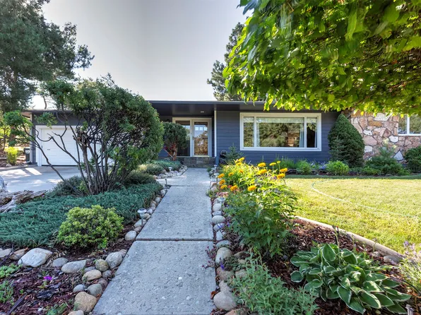 379 Fairgrounds Rd, Hamilton, MT 59840