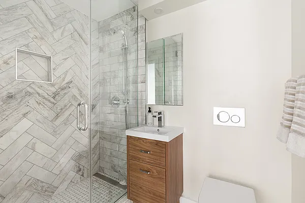 Sold by Compass | media 10