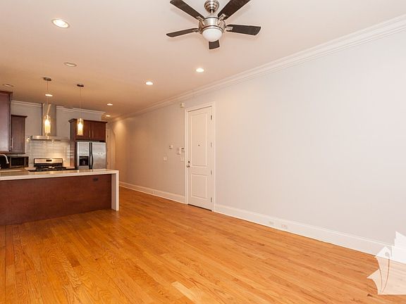 3rd image of 3718 N Wilton Ave #2B