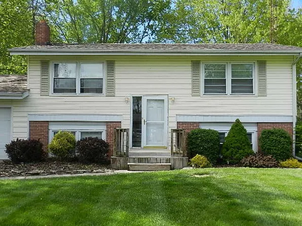 2875 Scenic Dr, Marion, OH 43302