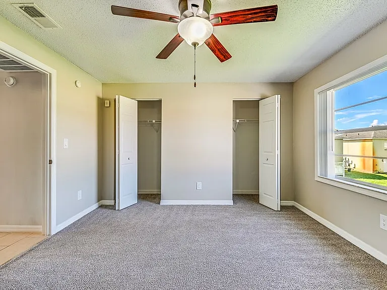 Westminster Chase Apartments — Photo 14