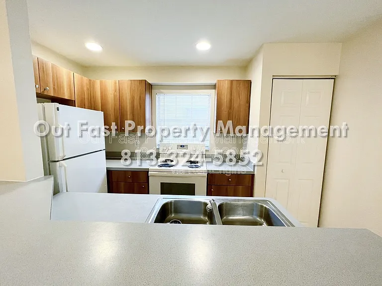 2407 E 17th Ave #B — Photo 8