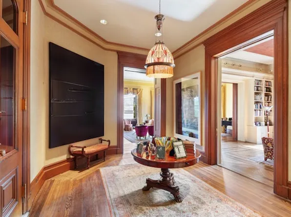 1 West 72nd Street image 4 of 15