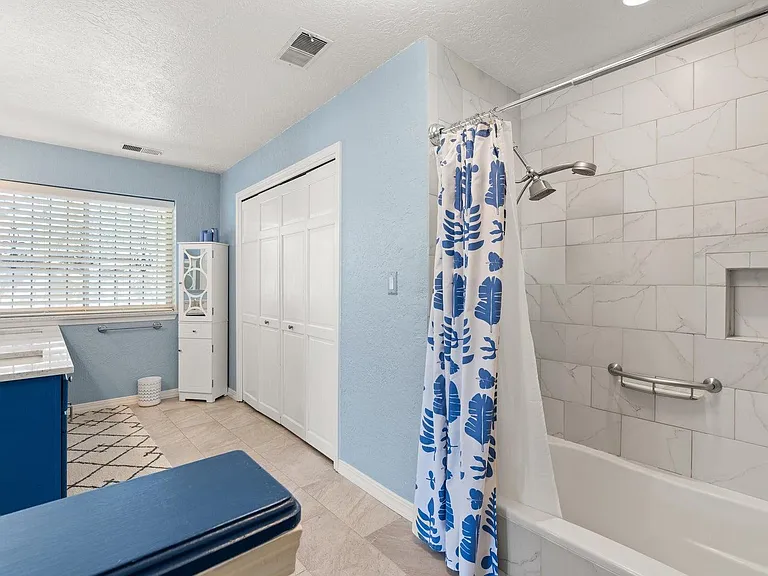1528 Camino Cerrito SE — Photo 36