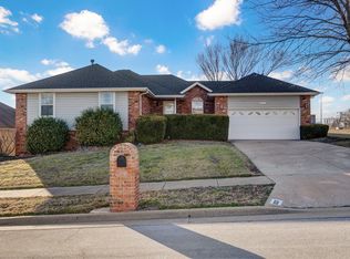3021 S Palisades Drive, Springfield, MO 65807