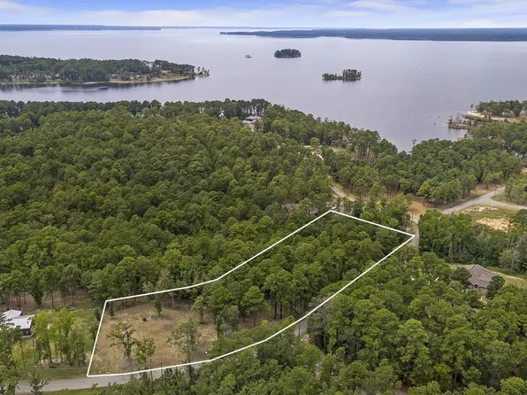 65-71 Shoreline Dr, Brookeland, TX 75931