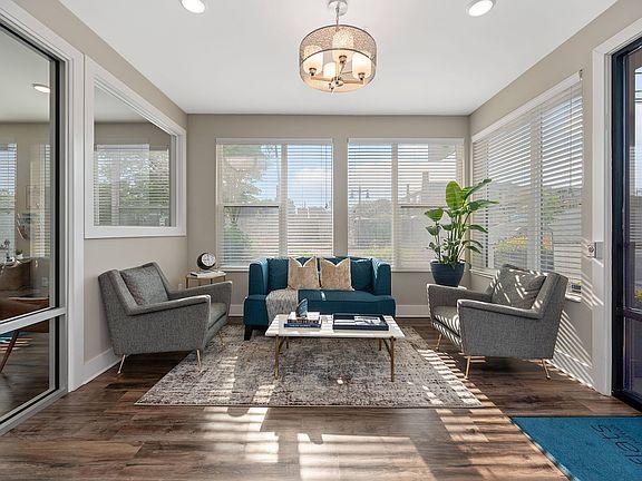 4th image of 3001A Woodburn Ave #1520