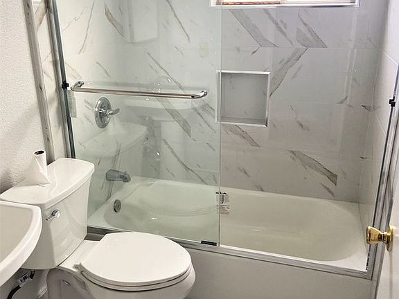 5th image of 2166 Pasetta Dr #1