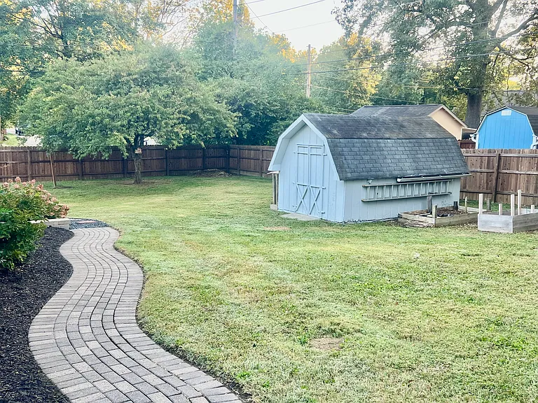 707 Saint Catherine Ct — Photo 25