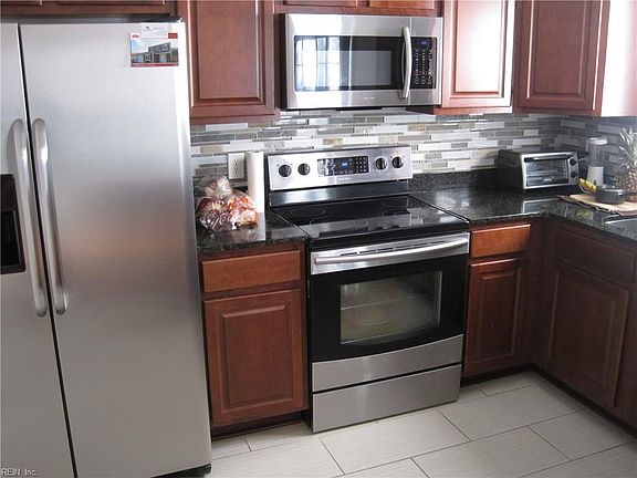 2nd image of 3321 Haley Dr