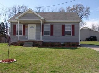 333 Cranklen Cir, Clarksville, TN 37042