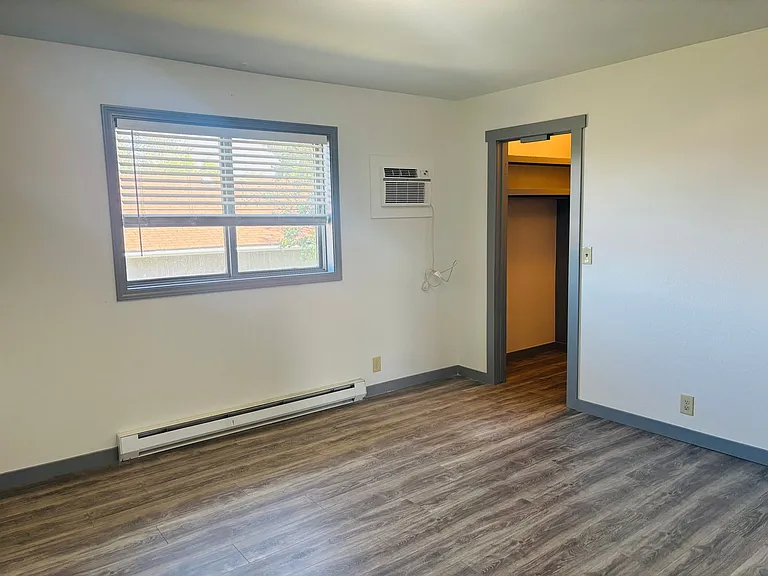 506 W Central Ave #C — Photo 11