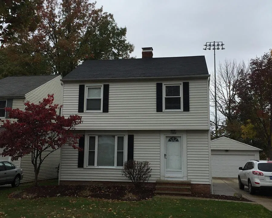 1388 Cranover Rd