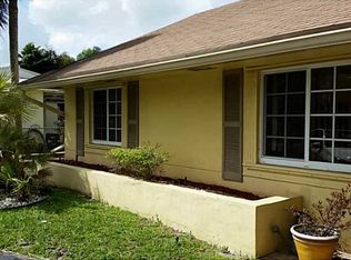 2000 NW 118th Ave, Pembroke Pines, FL 33026