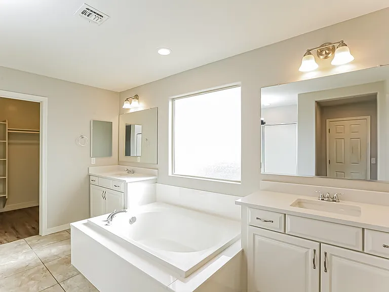 4819 W Saint Anne Ave — Photo 11