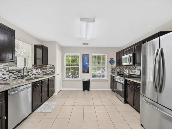 21619 Rain Leaf Ct, Humble, TX 77338