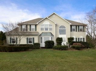 25 Cottage Place Dr, Robbinsville, NJ 08691