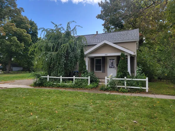 208 Washington St, Sturgis, MI 49091