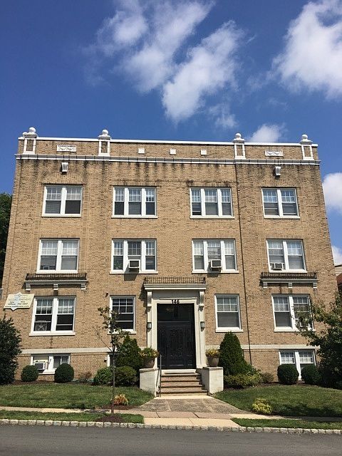 1st image of 146 N Walnut St #6
