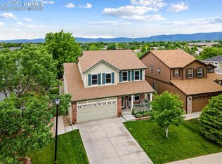 1104 Riddlewood Rd, Highlands Ranch, CO 80129