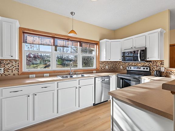 4th image of 1351 Magnolia Ave E #1351