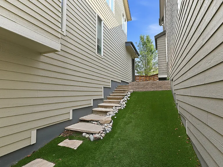 8864 Yates Dr — Photo 27