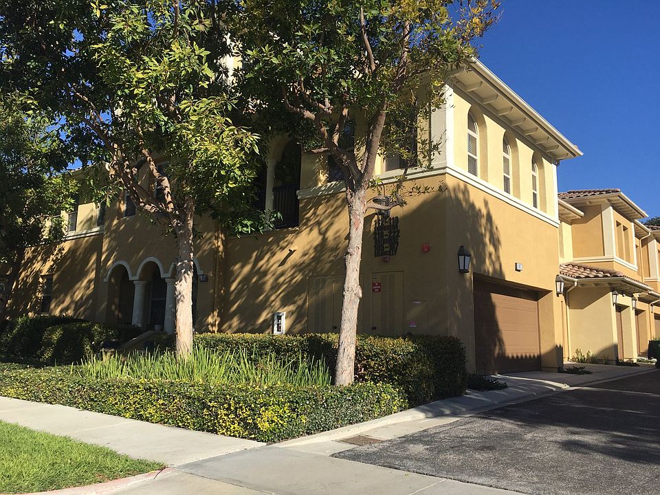 2nd image of 107 Chantilly #120