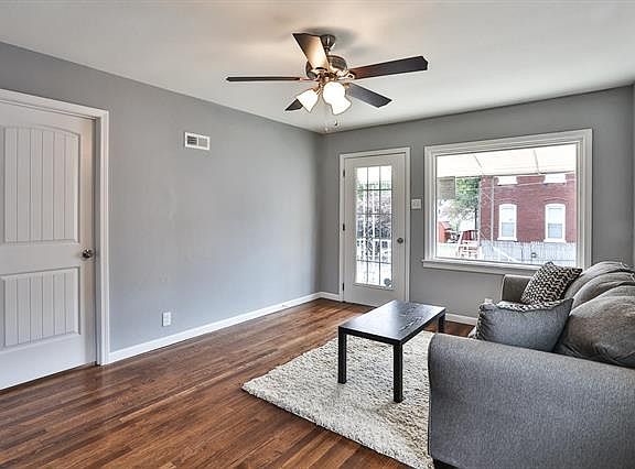 5th image of 135 E Cartwright Ave