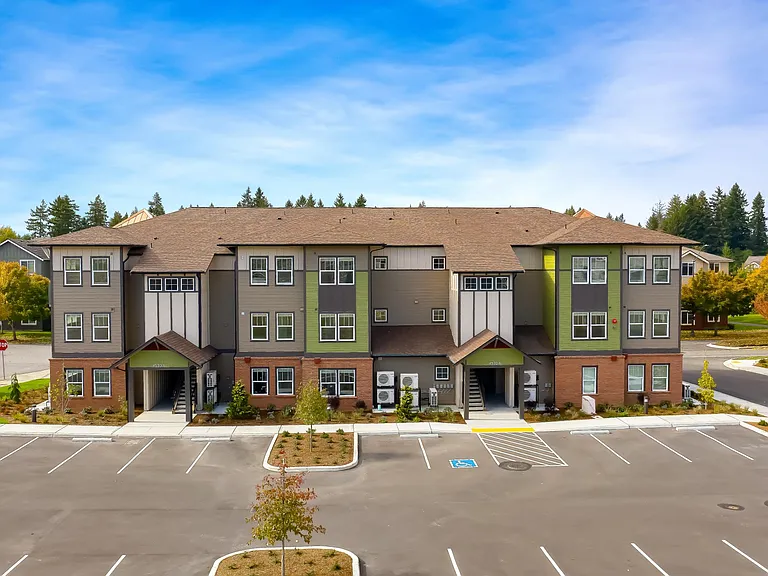 Ward Lake Apartments — Photo 13