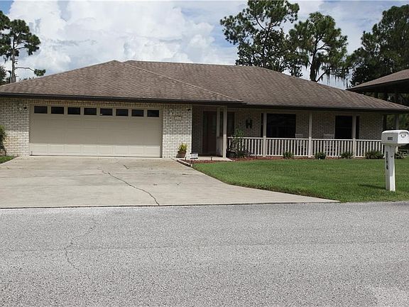 3rd image of 3724 Pine Cir