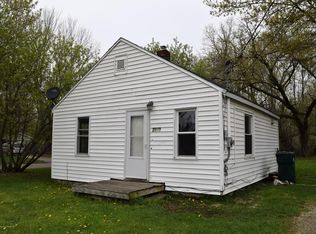 2242 Dunlap St, Lansing, MI 48911