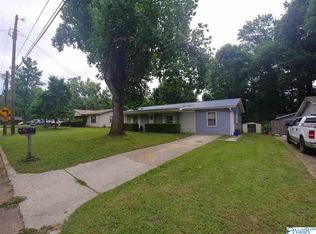 2919 Berkshire Dr SW, Huntsville, AL 35805