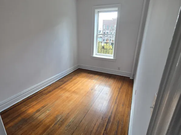 33 Bank Street image 7 of 10