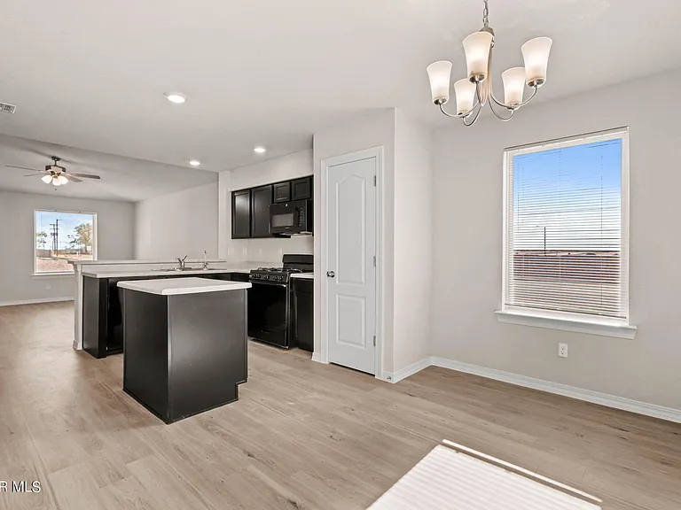 14541 Faxon Yucca Ave — Photo 9