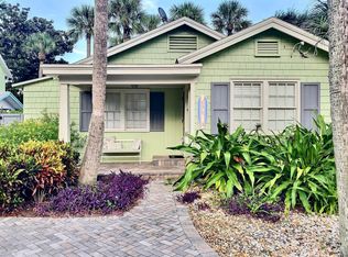 171 E Coast Dr, Atlantic Beach, FL 32233