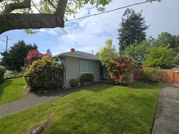 1921 Harris St, Eureka, CA 95501
